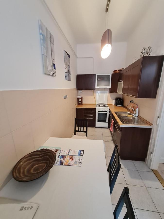 Marble Apartment -Near Buda Castle Budapest Esterno foto